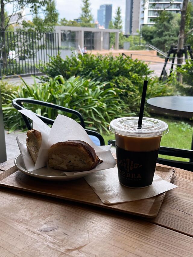 ZEBRA Coffee & Croissant