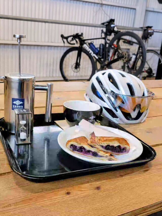 ZEBRA Coffee & Croissant